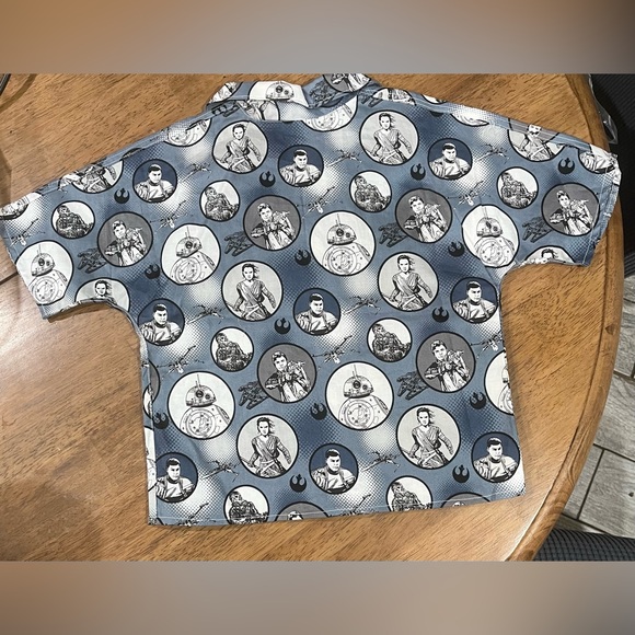 Custom made button up shirts for boys size 2T stars war theme [F-14] - Picture 2 of 2